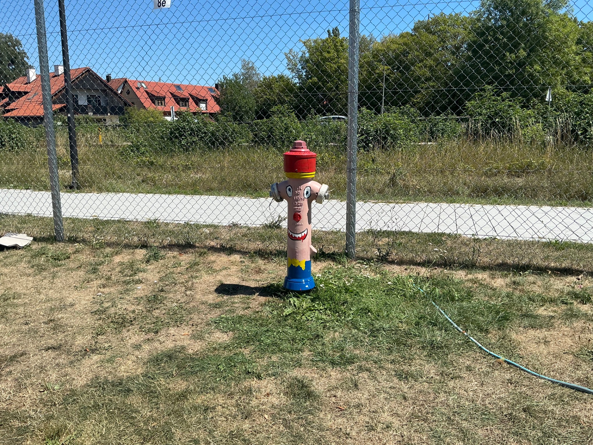 hydrant 1